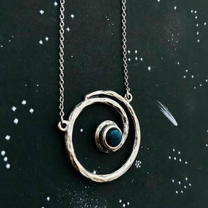 Set di gioielli della Via Lattea - Collana e orecchini in argento a spirale con