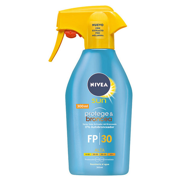 Spray Protettore Solare Protege &amp; Broncea Nivea SPF 30 (300 ml)