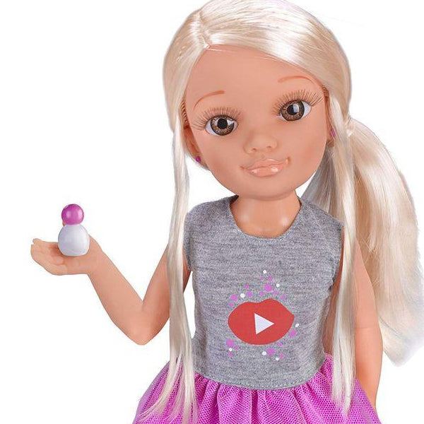 Doll Nancy A Day Like A Youtuber Famosa (43 cm)