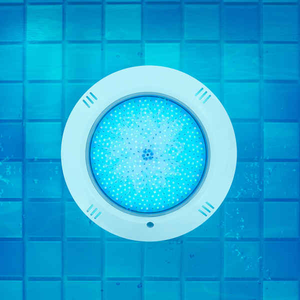 Luce LED per piscina Ledkia A+ 20W (RGB)